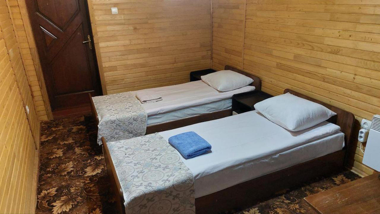 Kvasnyi Lodge *